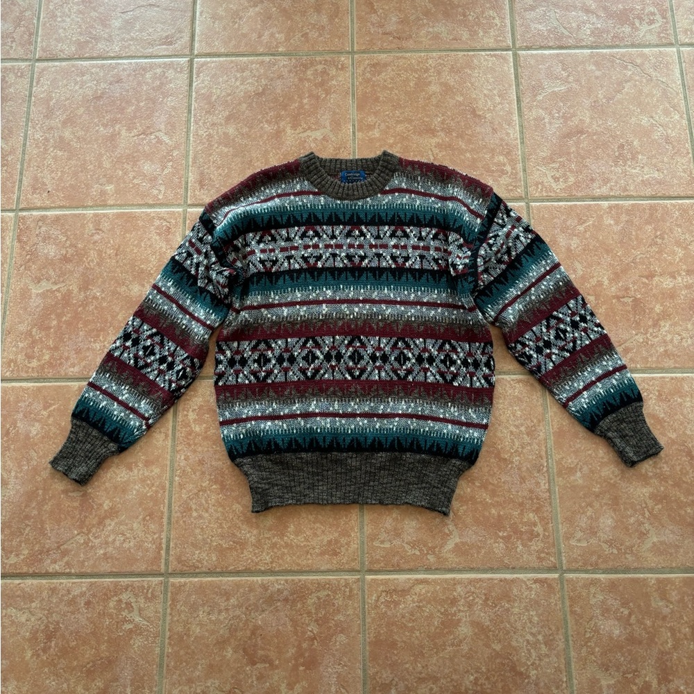 Vintage Mervyns Cambridge Classics Sweater Medium Pattern Pullover Crewneck